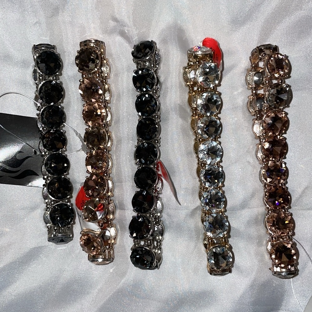 NWT bracelet lot​​ - Picture 2 of 6